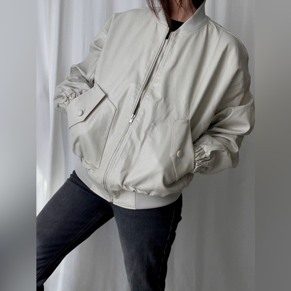 BIANCA BOMBER JACKET 🆕 — In Gray/stone - Picture 5 of 11